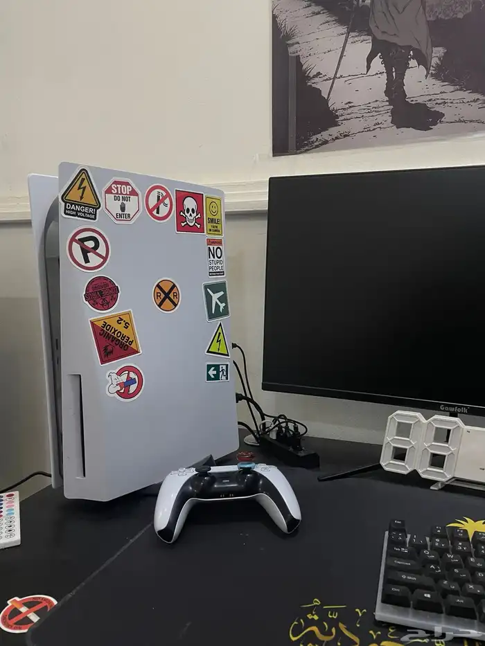 للبيع سوني 5 سليم اول مستخدم استخدام سنه ما تعطل يد قير بس 0