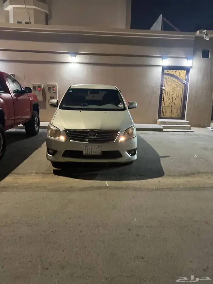 انوفا تويوتا 2014 6