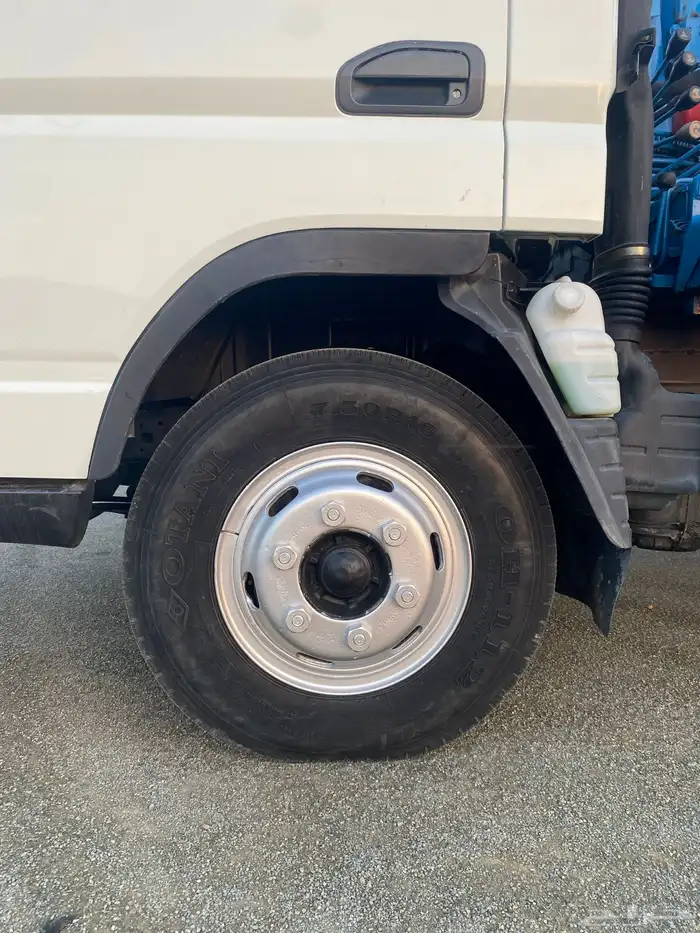 دينه موستبيشي كرين ونش نظيفة جداا 11