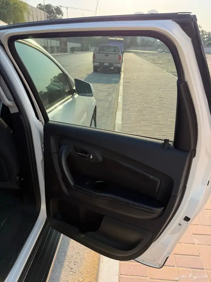 شيفروليه ترافيرس موديل 2011 مالك أول 8