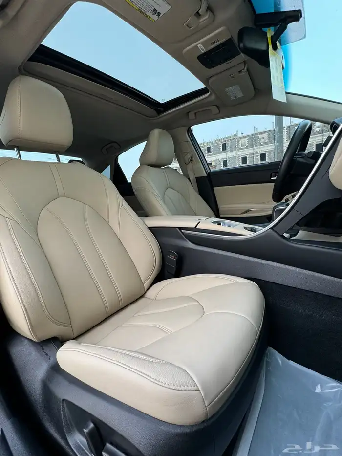 للبيع تويوتا افالون مديل 2022 9