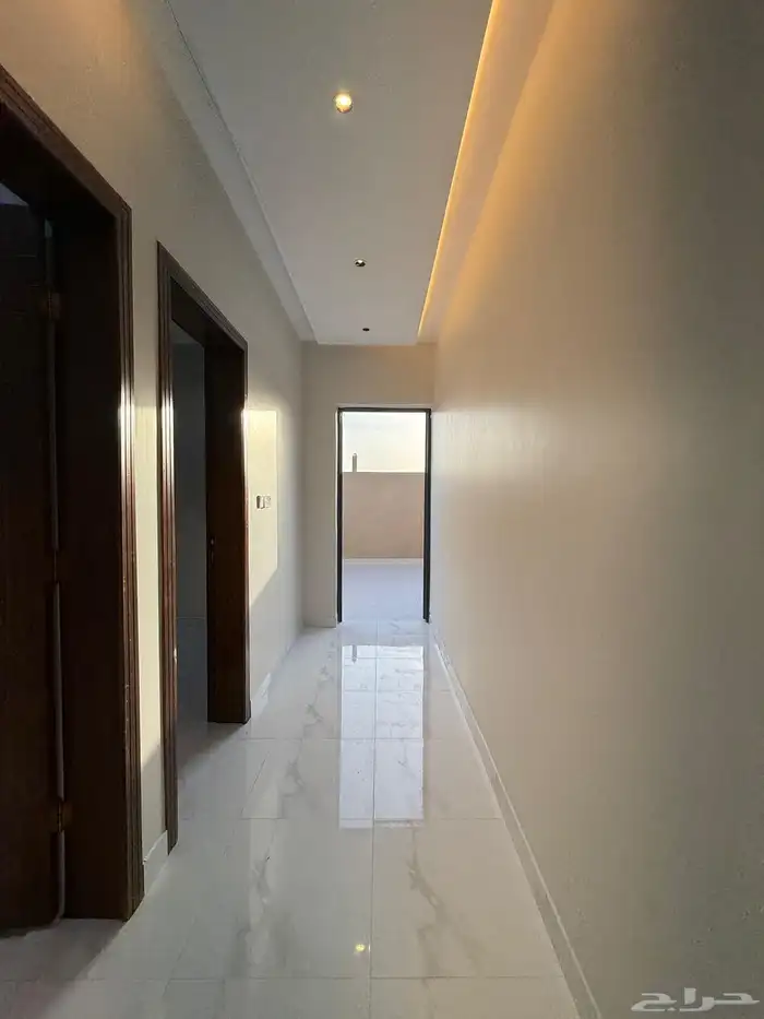 للبيع ارواف علويه وشقق ارضيه ببايكة سيارة ف شمال الخميس 47