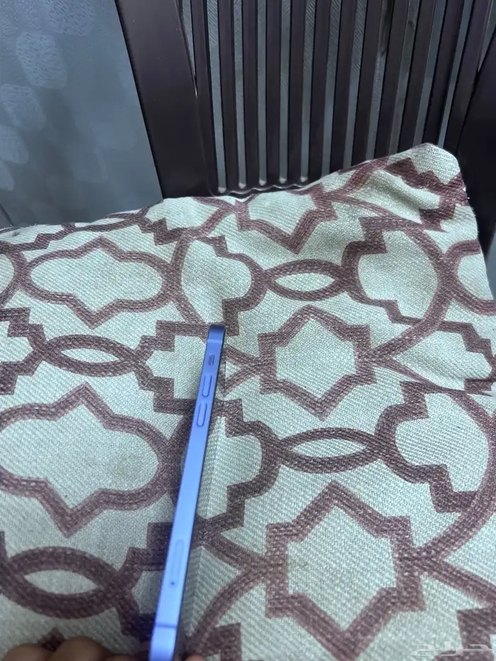 ايفون 12 العادي 3