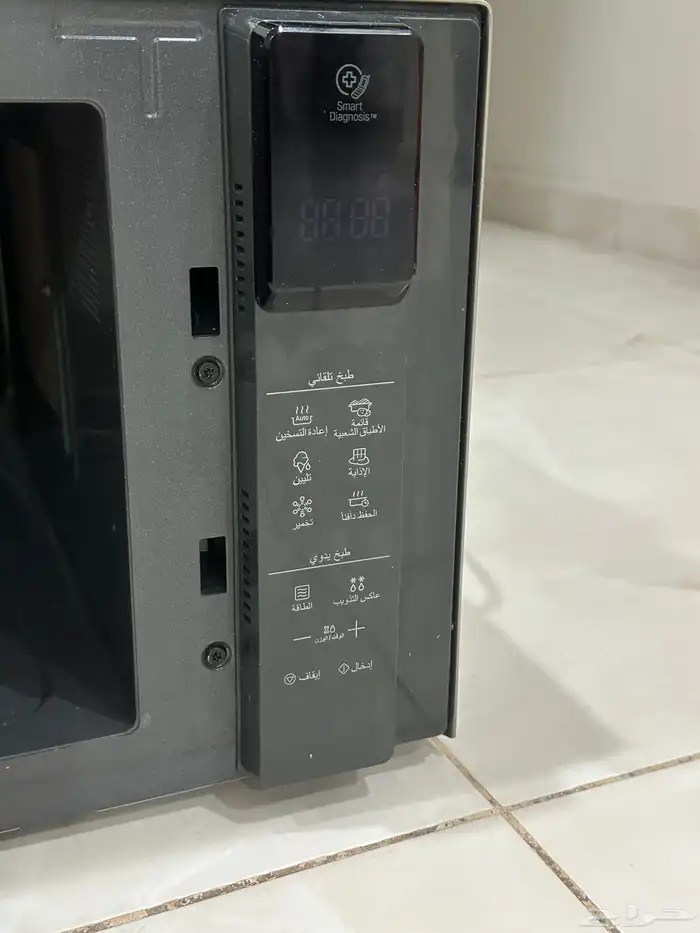 مايكرويف LG وشاشة دانسات 39 بوصة وبرادة وسرير للبيع 1