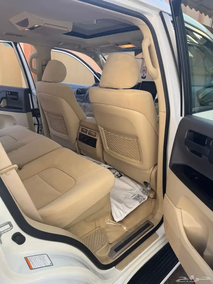 جيب صالون لاندكلوزر 2017 14