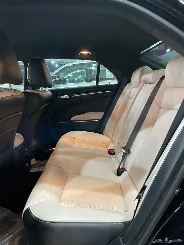 كرايسلر 300s موديل 2023 فل كامل 13