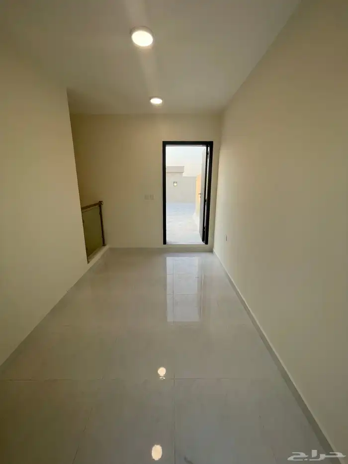 فيلا للإيجار المشرقية حي الجنادرية 34