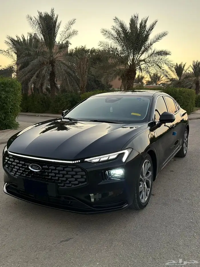 فورد   تورس 2024 تيتانيوم 0