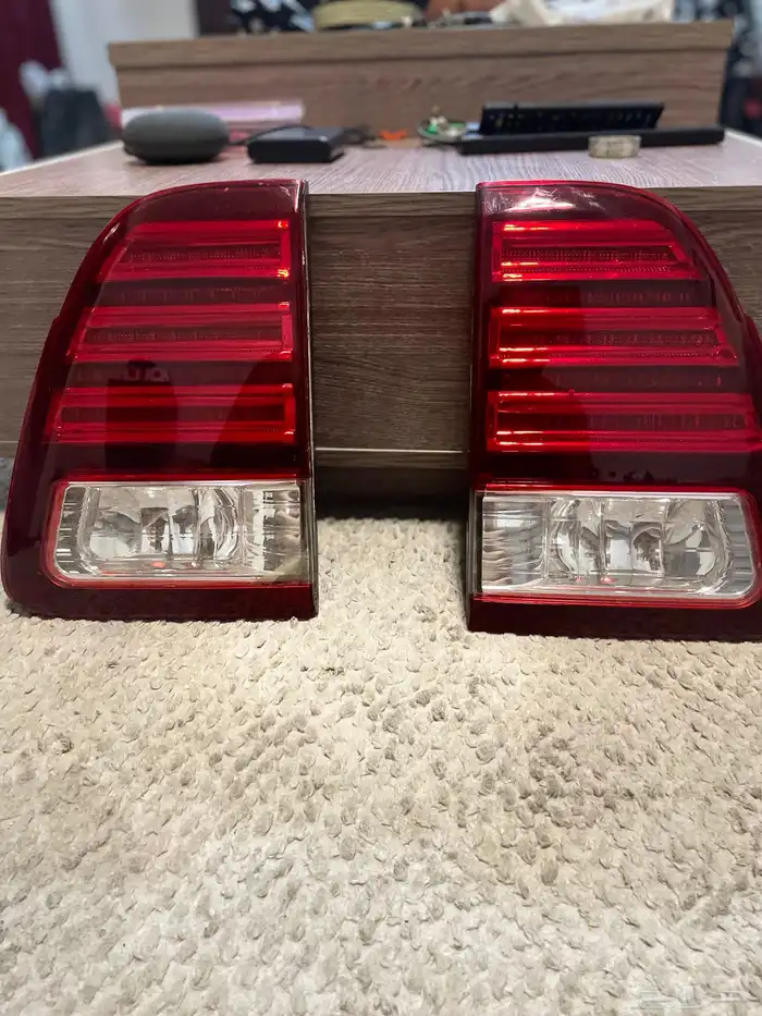 اسطبات شنطه جيب لكزس 2006 0