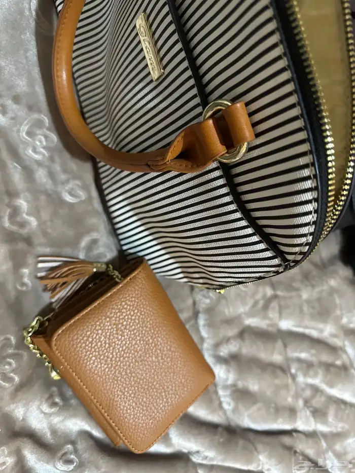 شنط يد نسائيه 1