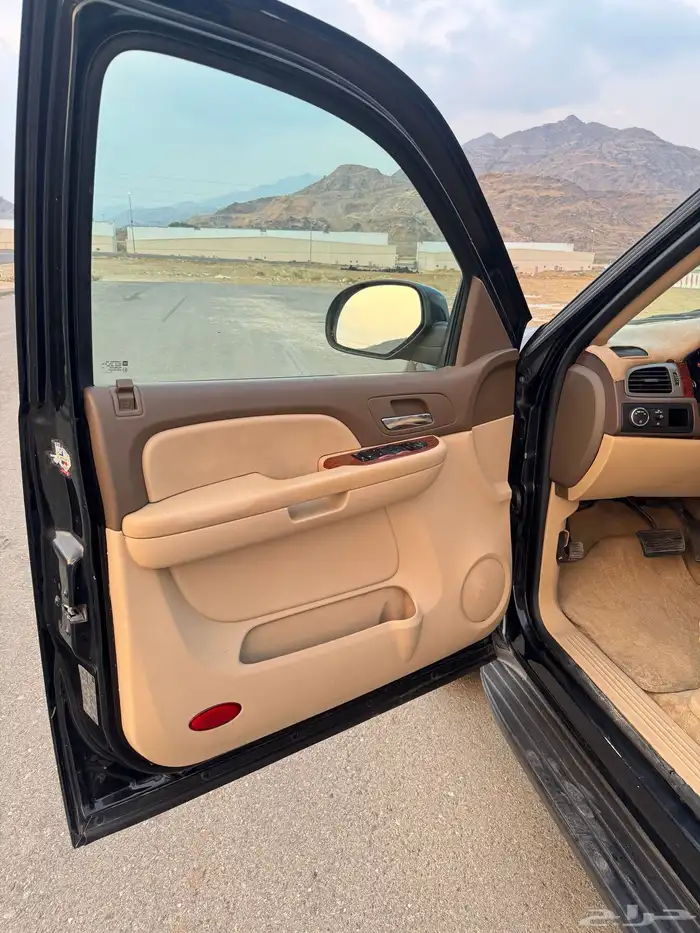 تاهو 2014 سعودي نظيف 14