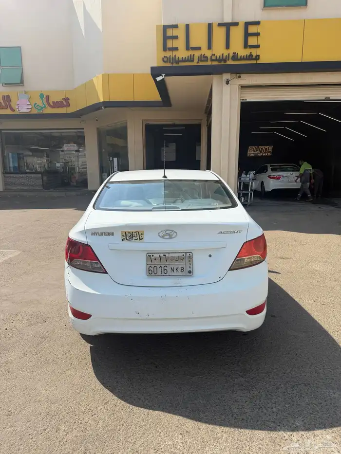 اكسنت 2012 توماتيك نظيف ممشى قليل 1