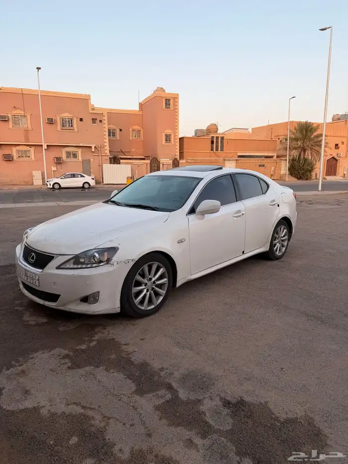 لكزس is300 موديل 2008 مفحوص ومجدد السعر 15 الف قابل للتفاوض 8