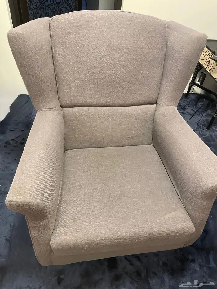 كنب للبيع مع طاولة 5