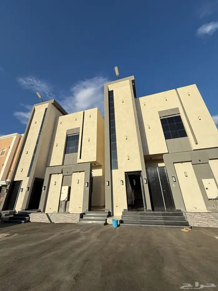 للبيع روف علوي مستقل نظام شقتين منفصلين بسعر فرصة 650 الف 30