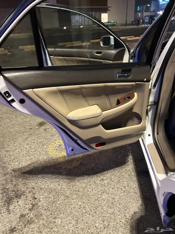 للبيع هوندا اكورد 2006 فل كامل استخدام شخصي 12