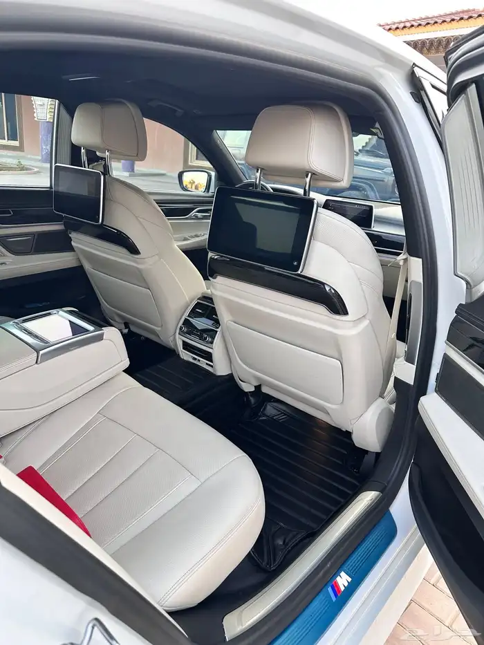 بي ام دبليو 2020-730Liكت ام فل كامل 15