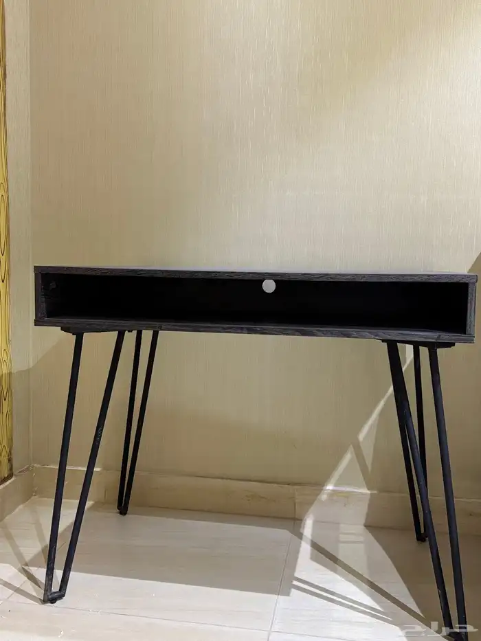 مكتب مودرن من عنيزة سيت اب 1