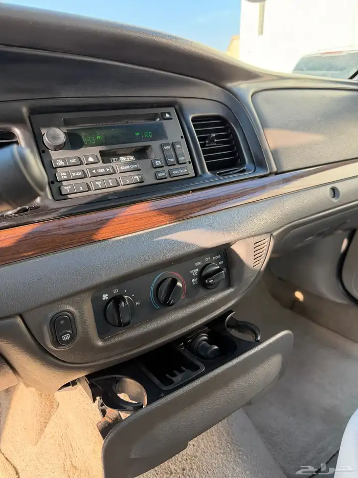 فورد كراون فكتوريا (وكالة) 11