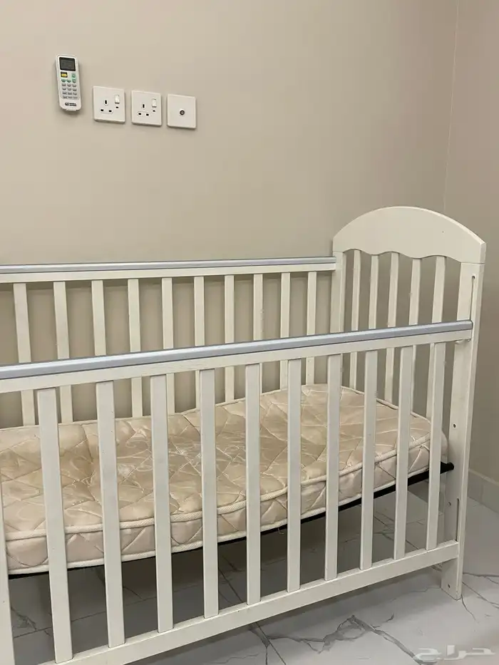 سرير اطفال للبيع 0