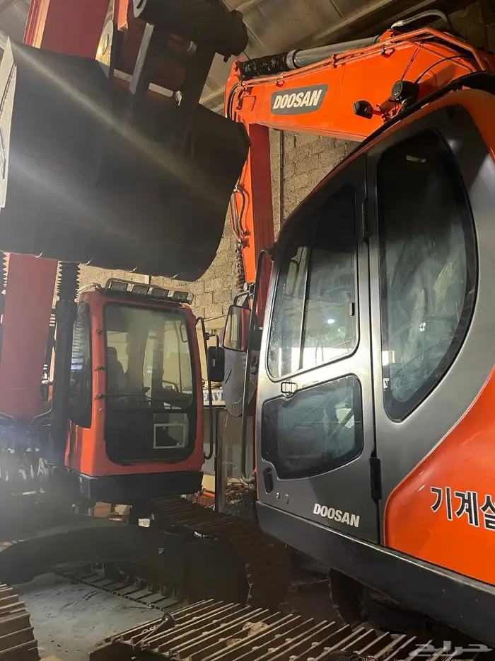 Excavator Doosan DX225 LCA for sale 4