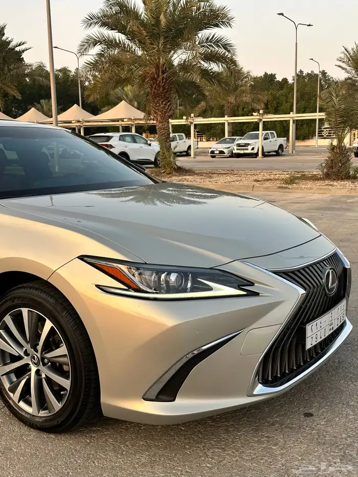 لكزس هايبرد ES300h موديل 2021 وكالة سعودي 1