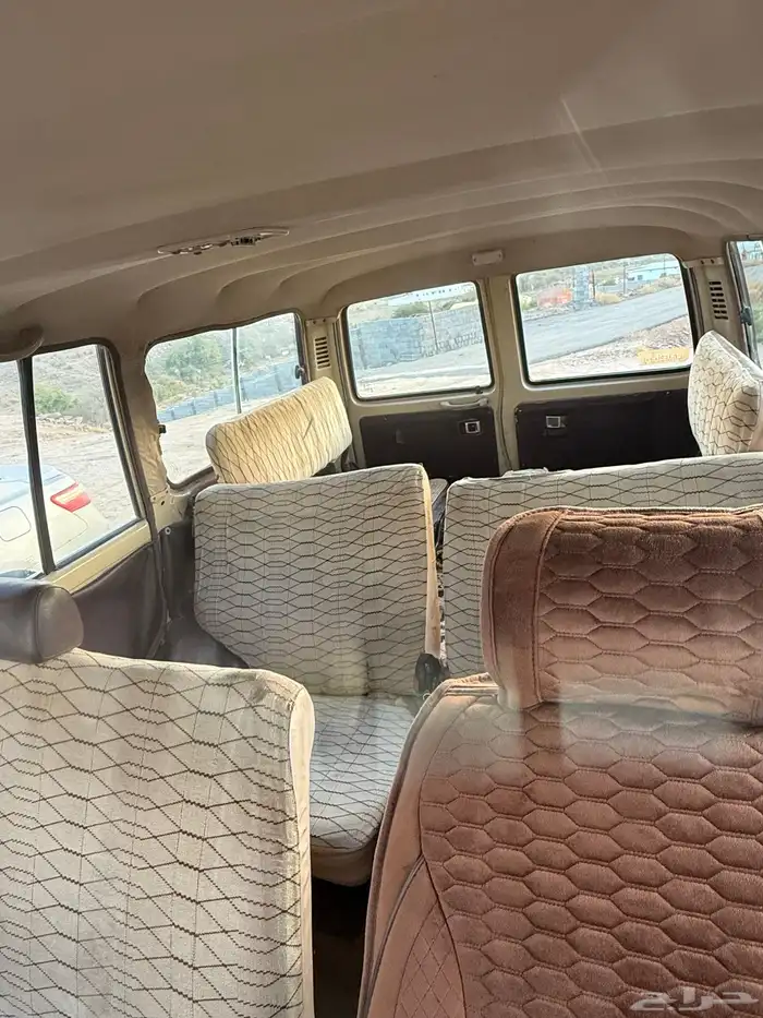لاندكروزر صالون 15