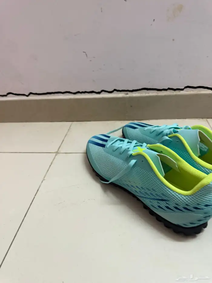 حذاء رياضي اديداس اصلي مقاس 46 2