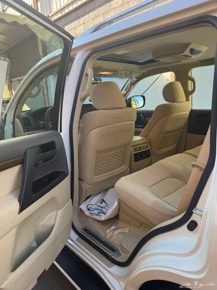 جيب صالون لاندكلوزر 2017 16