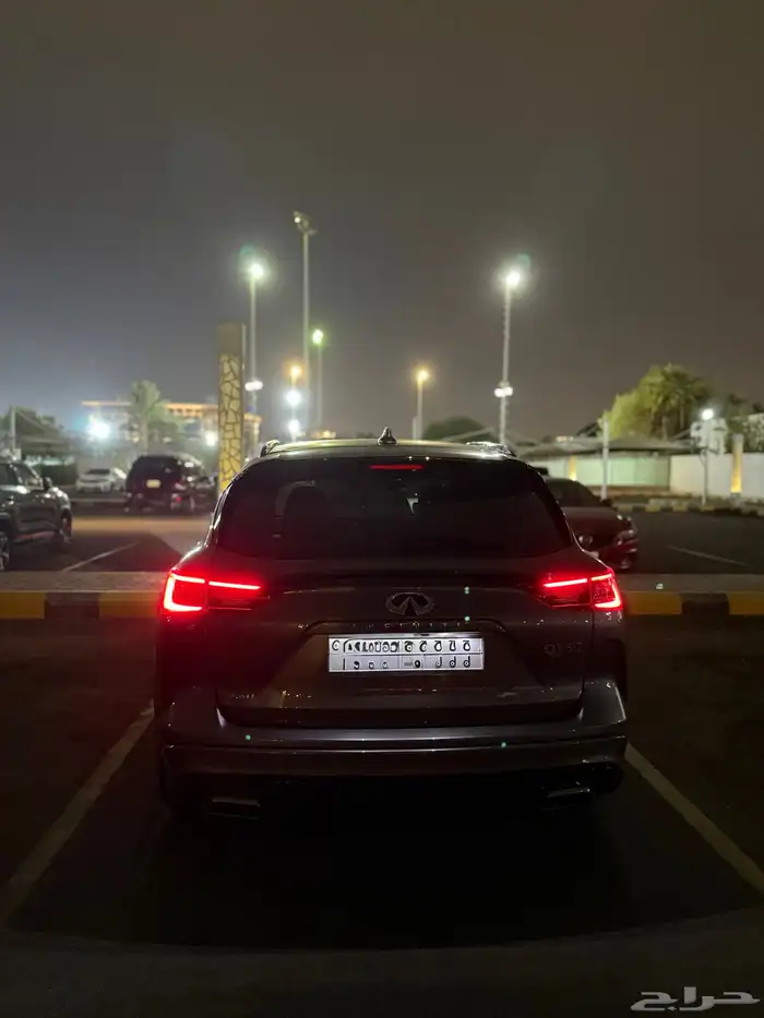 انفينتي QX50 نظيف جدا 1