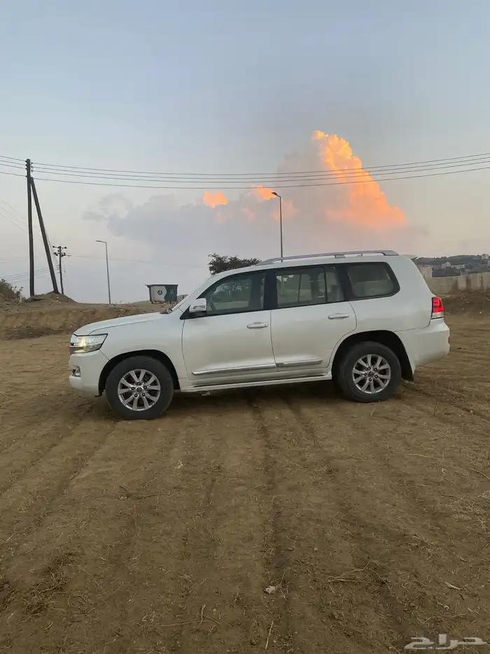 لاندكروزر 2018 ديزل 11