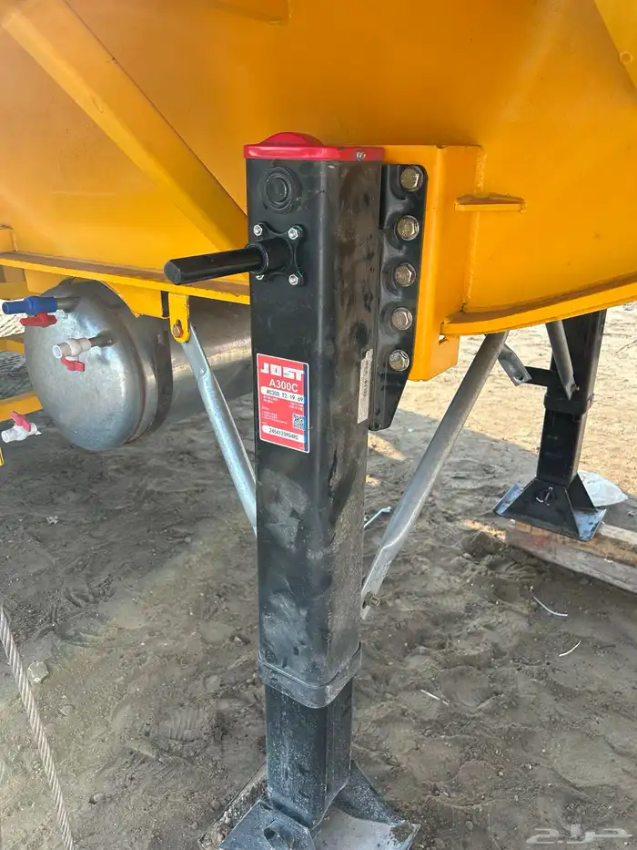 سطحة ثلاث محاور 4