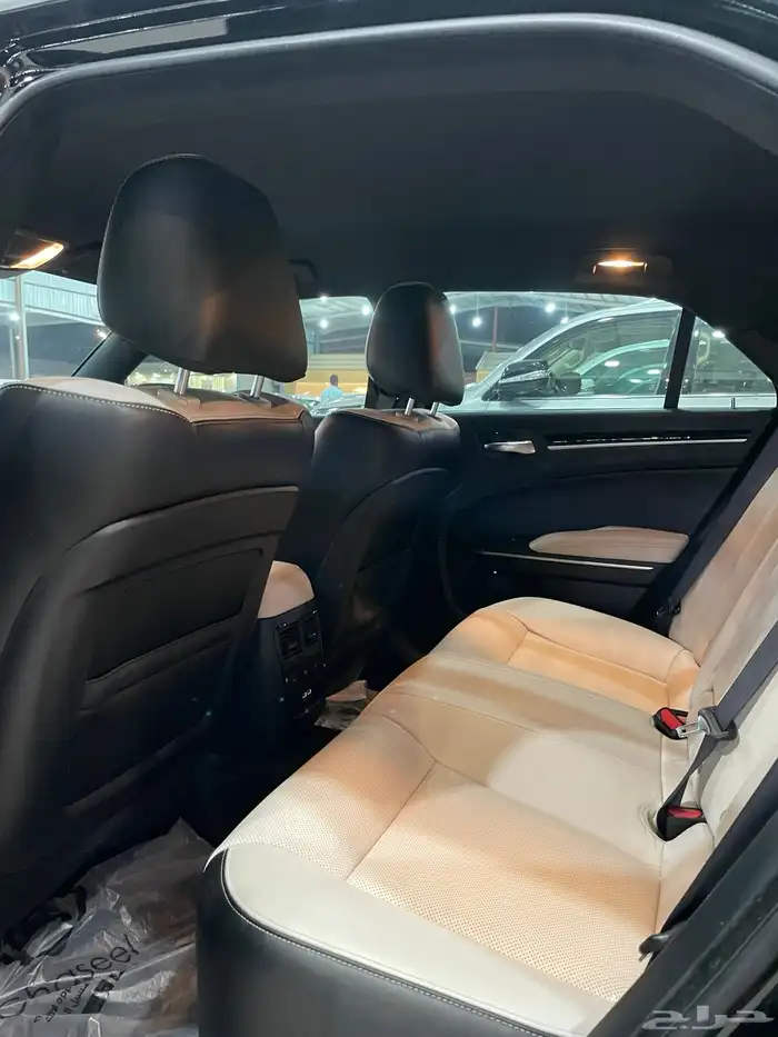 كرايسلر 300s موديل 2023 فل كامل 14