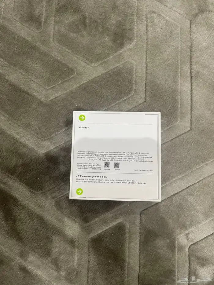 ايربودز الجيل الرابع م انفكت بكرتونها 1