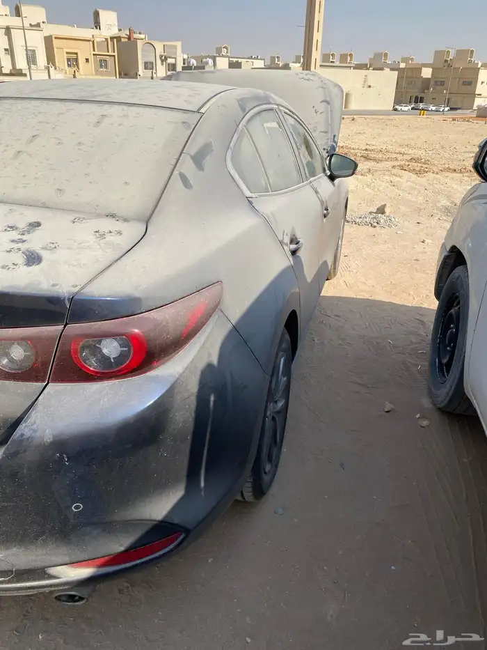 مازدا 3 2025مصدومه للبيع 4