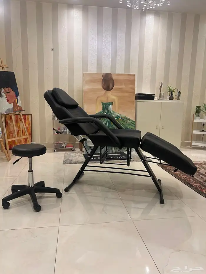 كرسي لتركيب الرموش   مكياج 1