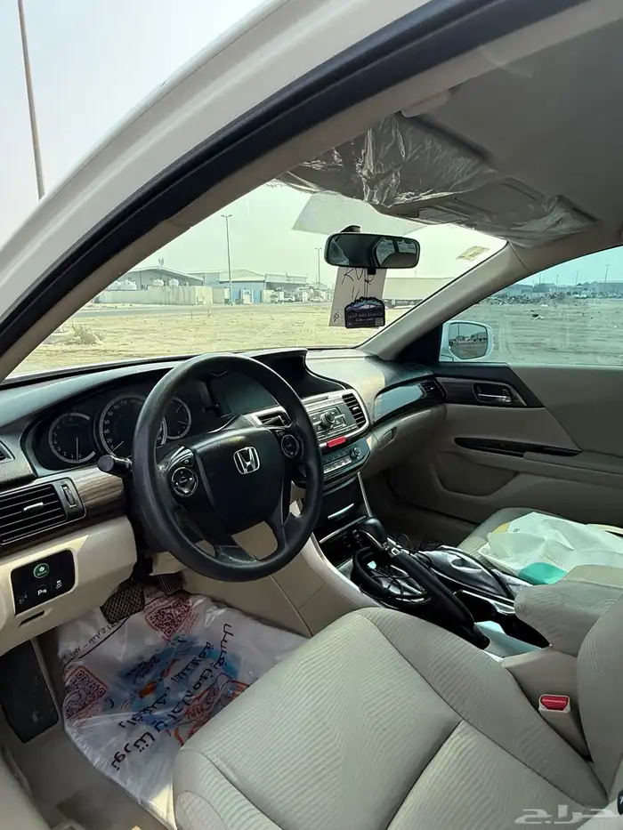 للبيع هوندا اكورد موديل 2017 12