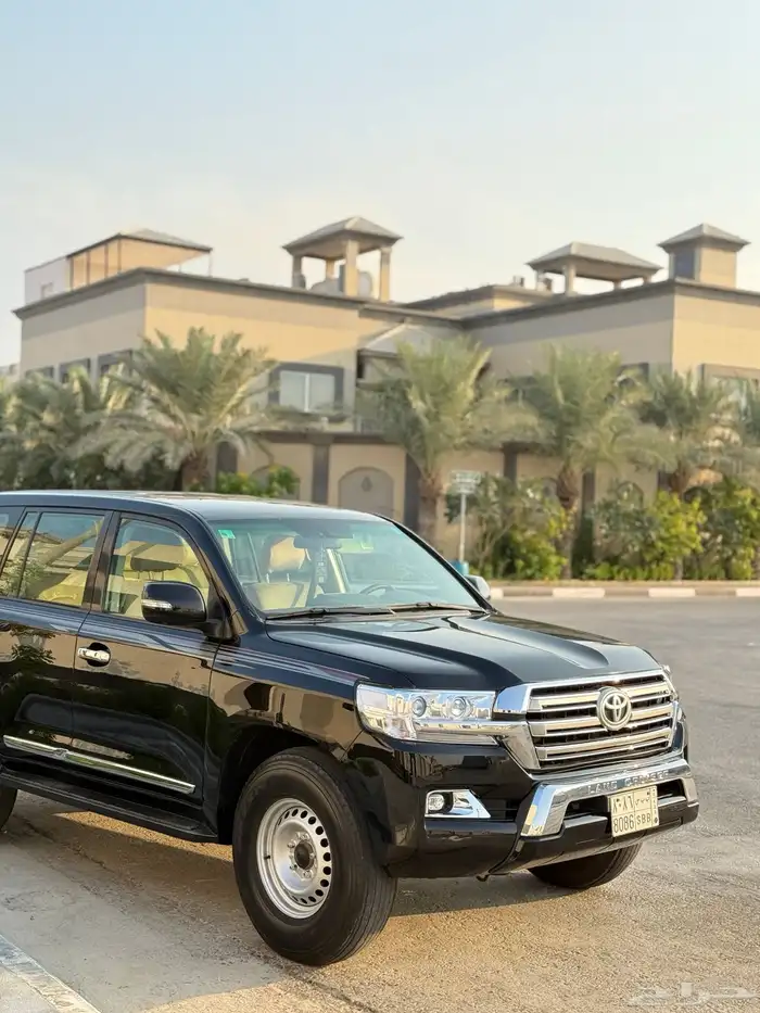 لاندكروزر 21