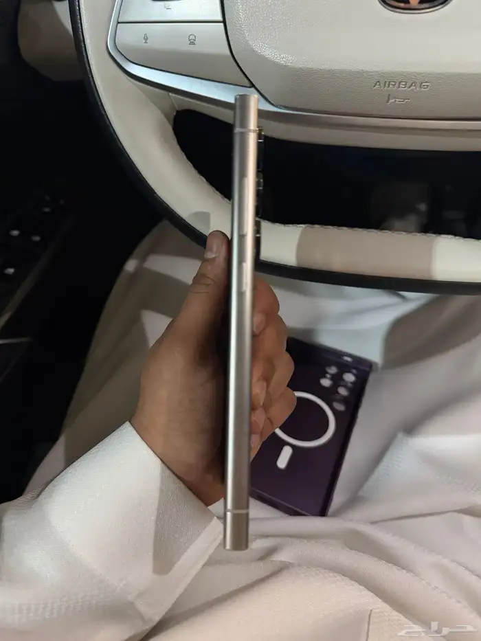 سامسونج التراء اس 24 معى الكرتون 3