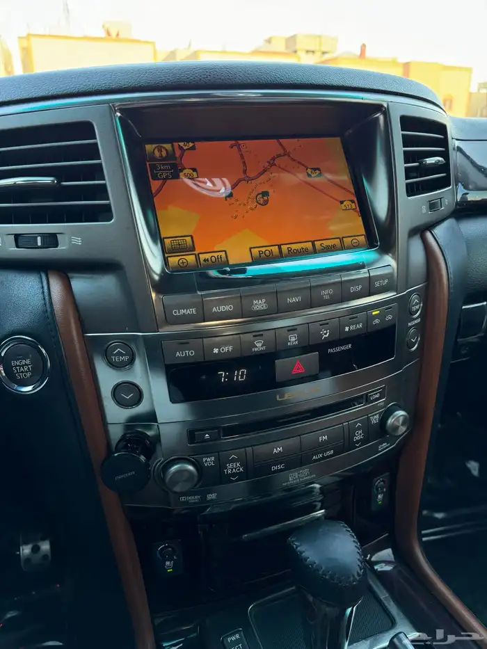 جيب لكزز 2011 نظيف 18