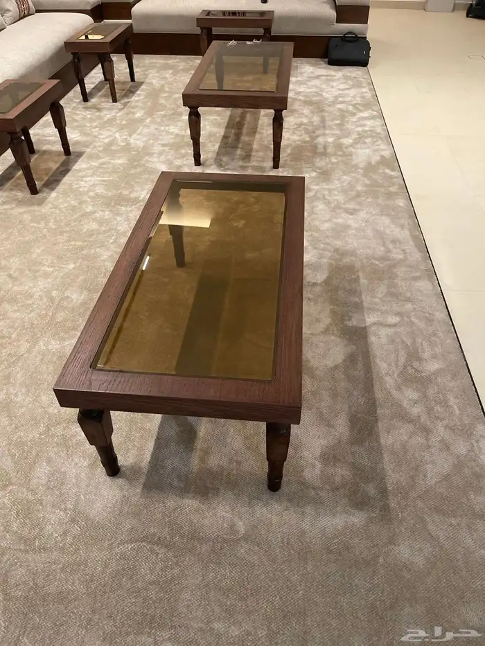 طاولات تفصيل حسب طلب 1