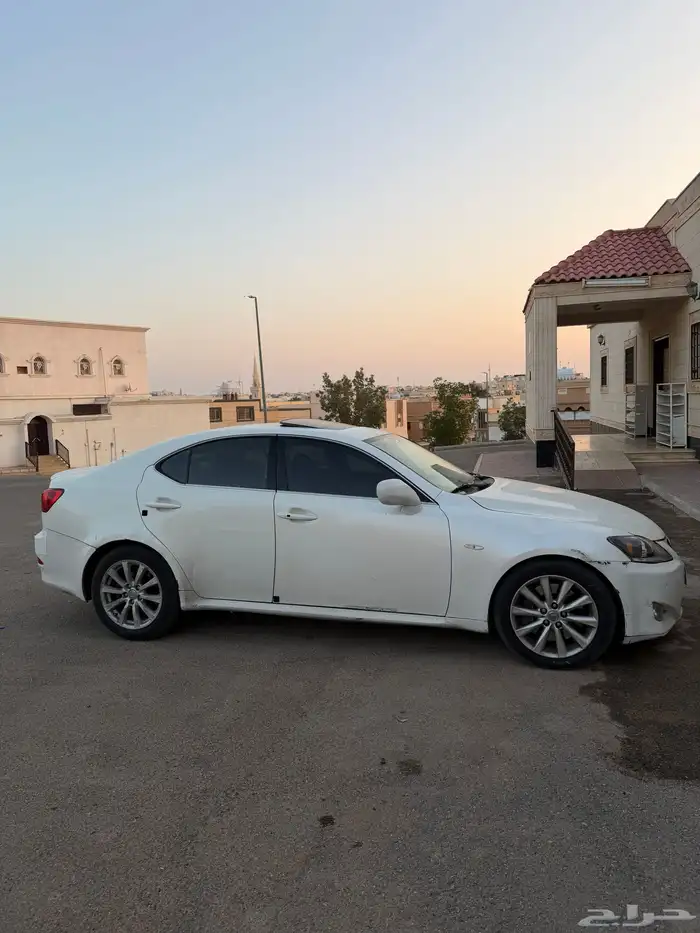 لكزس is300 موديل 2008 مفحوص ومجدد السعر 15 الف قابل للتفاوض 12