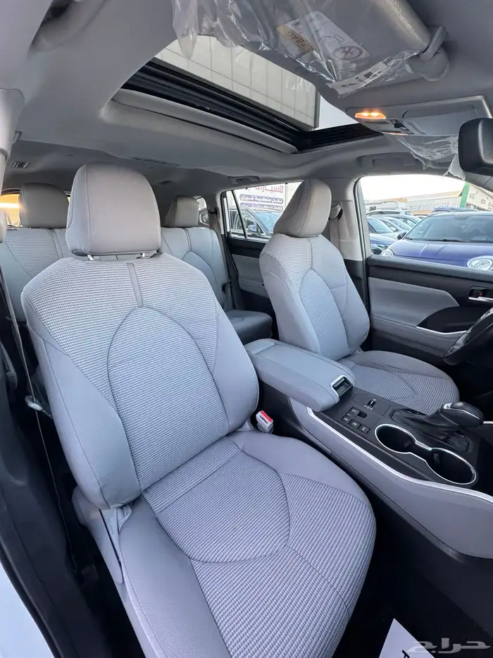 للبيع تويوتا هايلاندر 2023 نص فل - هايبرد - بحالة الوكاله 20