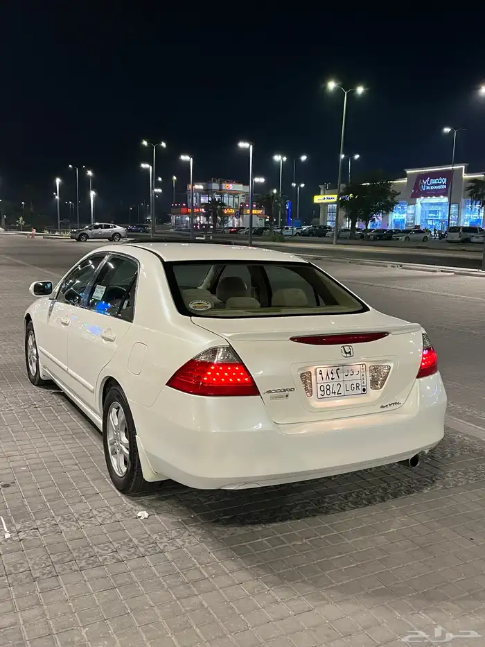 هوندا اكورد2006 13