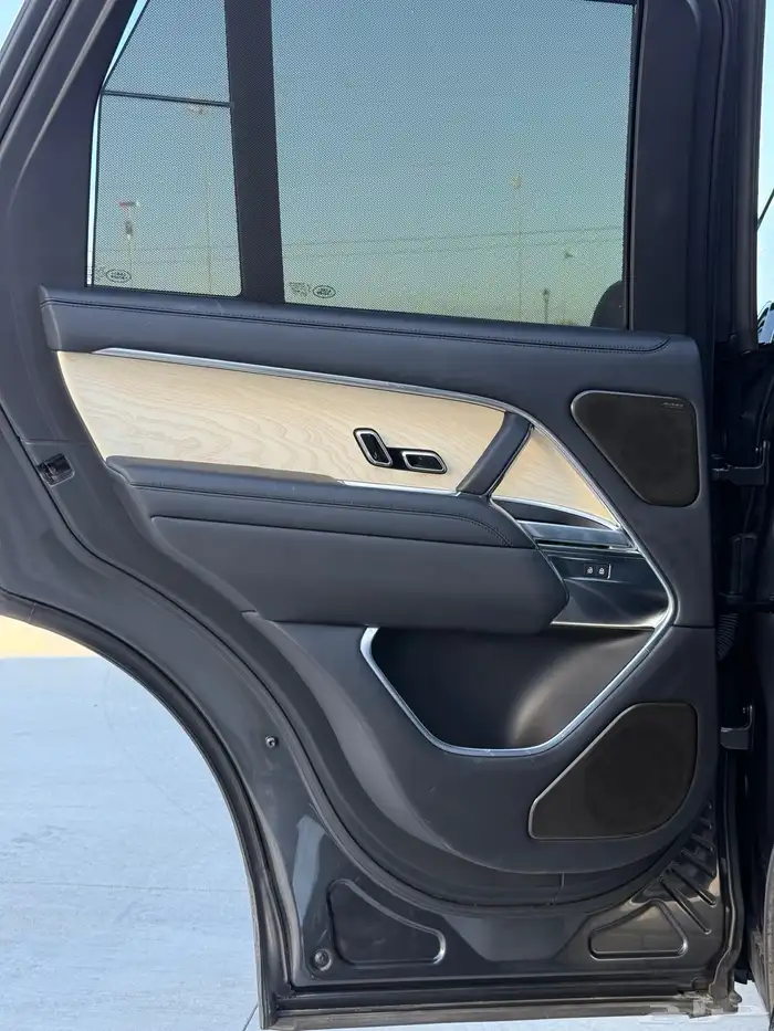 2024 Range Rover P615 SV 22