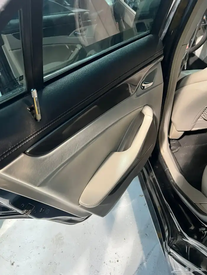 كاديلاك CTS 2012 نص فل 10