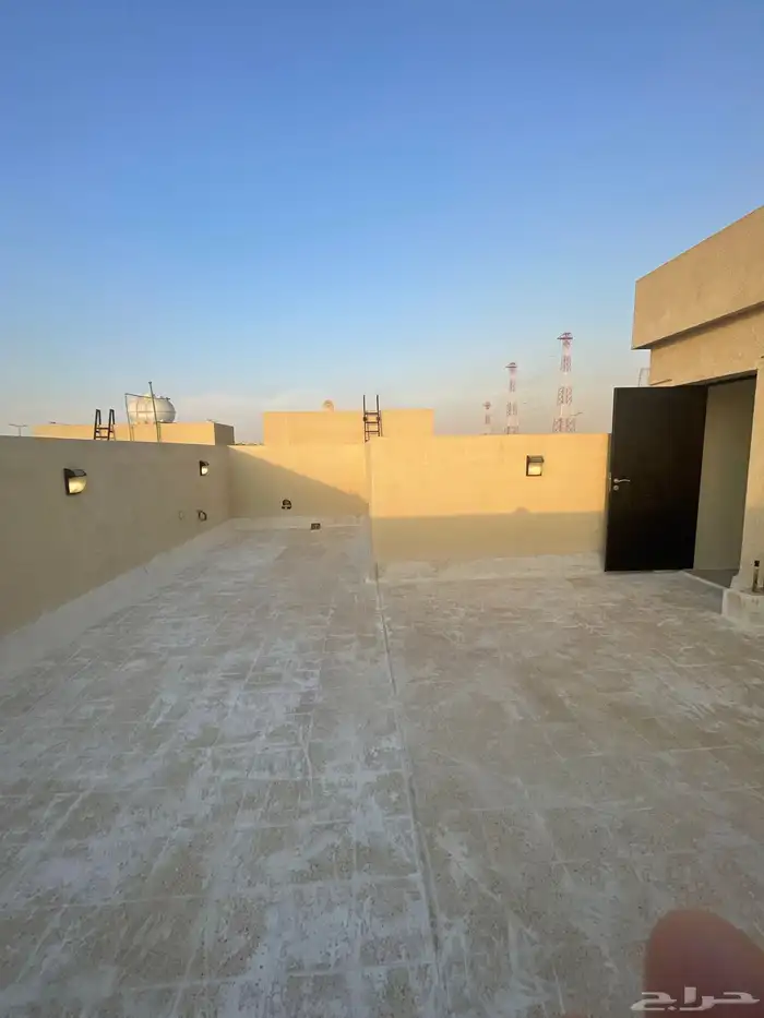 فيلا للإيجار المشرقية حي الجنادرية 35