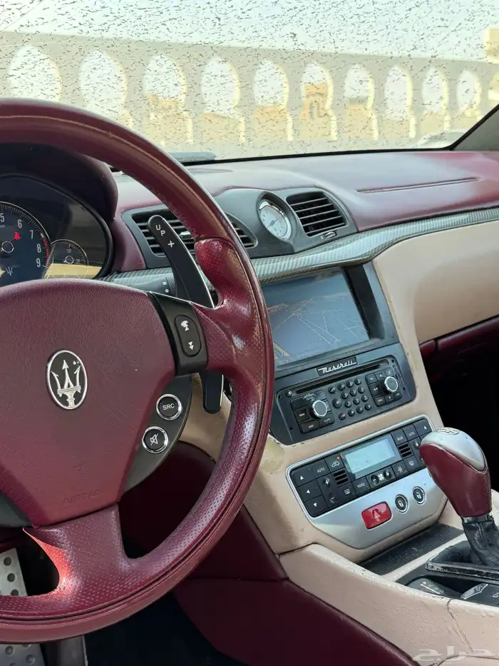 مازراتي قراند توريزمو اس 4.7 المكينة الحمراء مصدومة 16