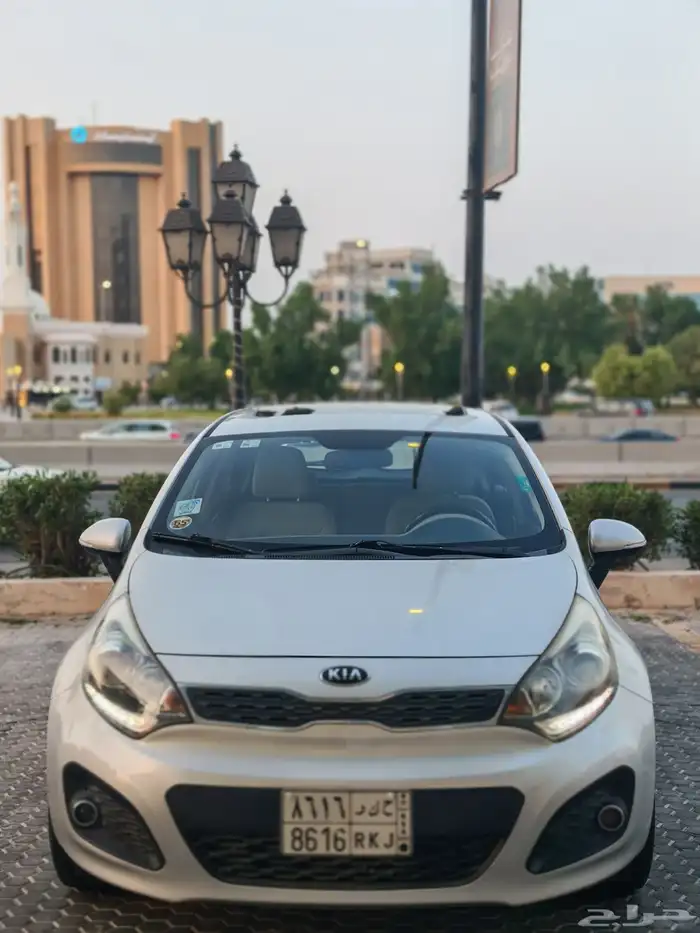 كيا ريو هاتشباك مخززن فل كامل 13