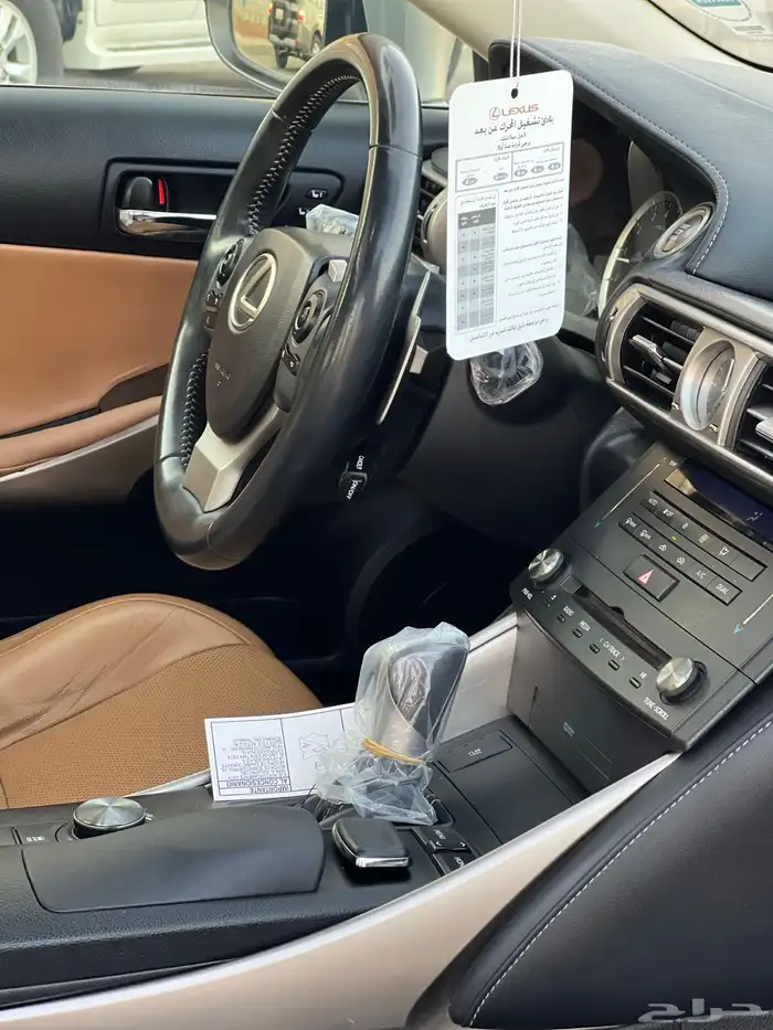 لكزس IS350 2015 9